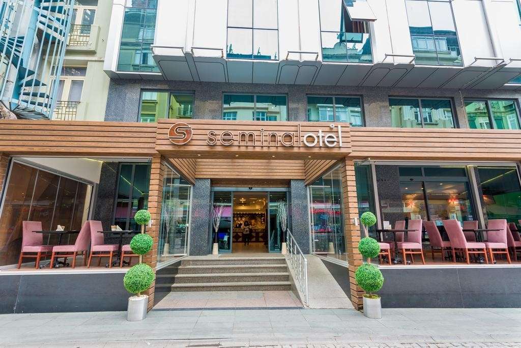 hotel-card