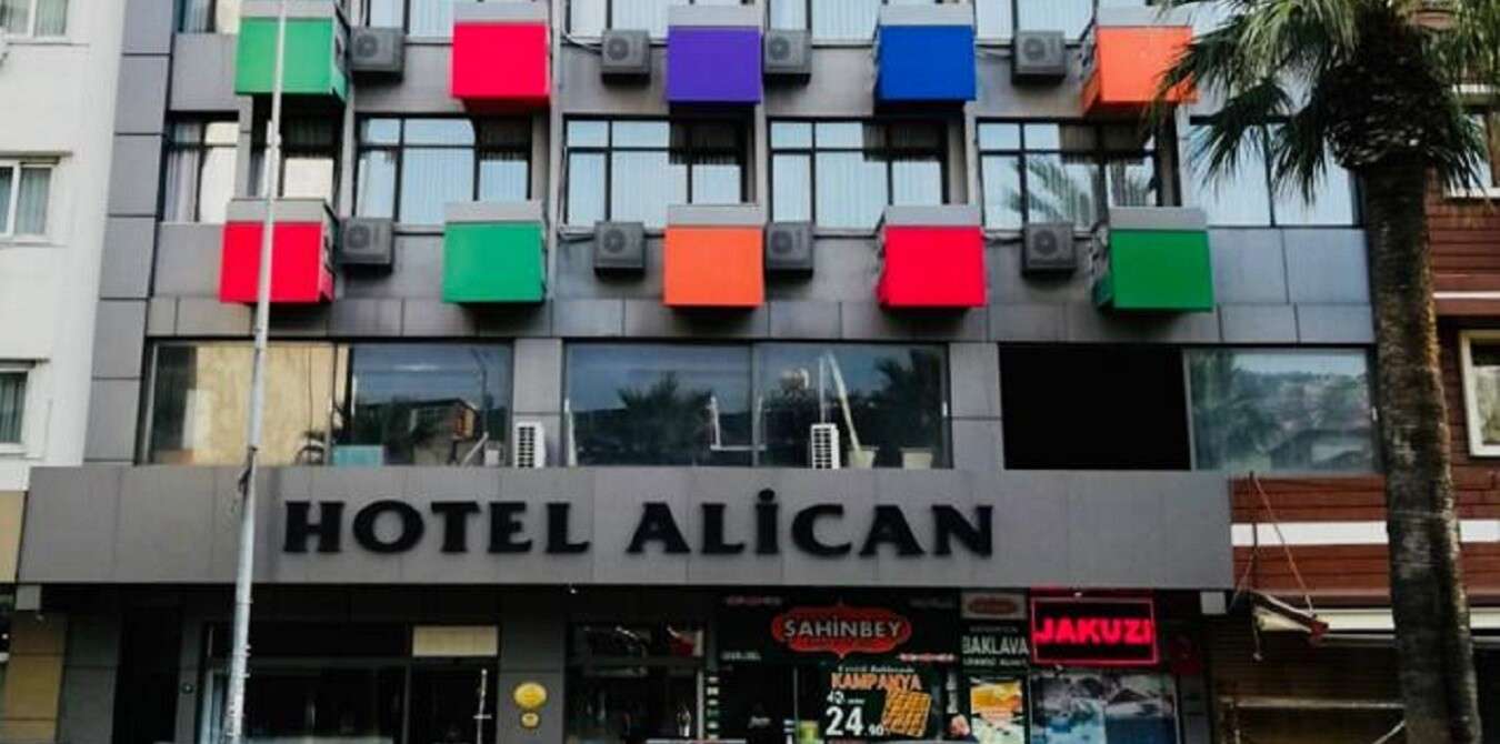 hotel-card