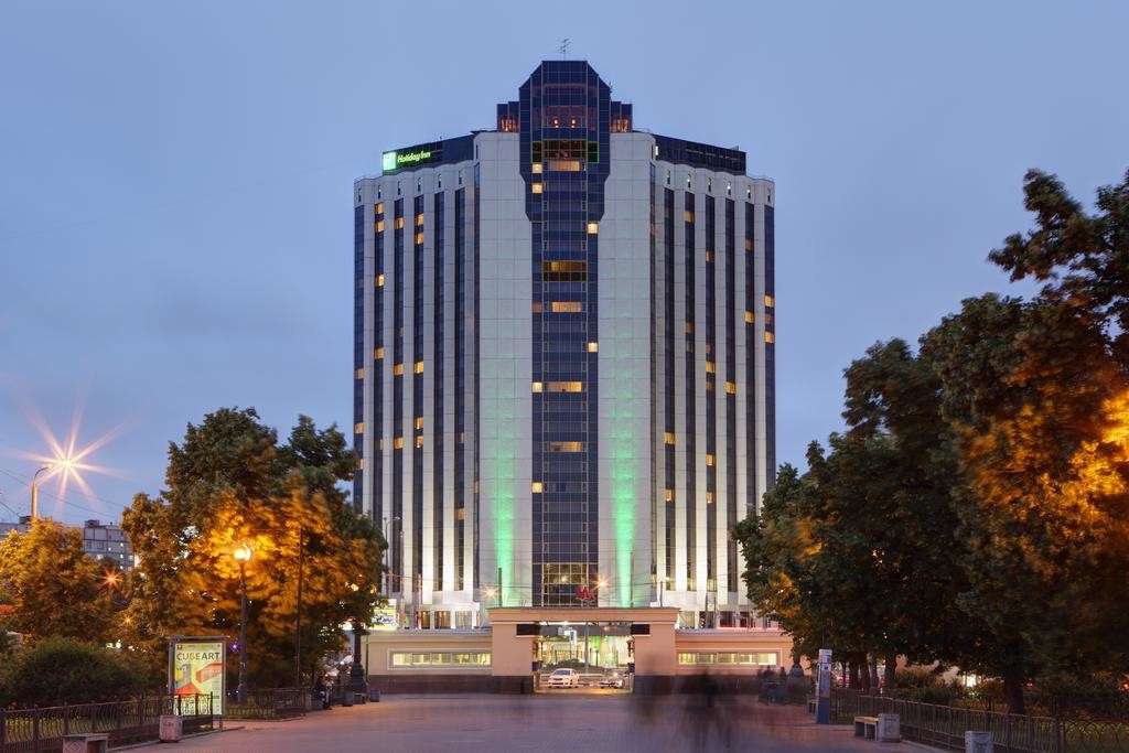 hotel-card