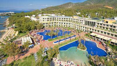 hotel-card
