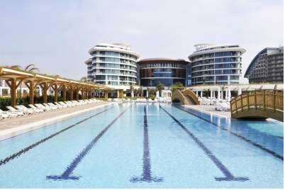 hotel-card