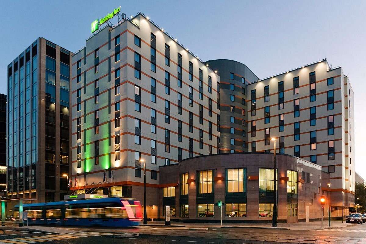 hotel-card