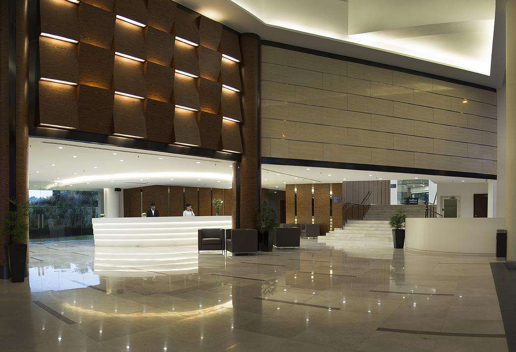 hotel-card