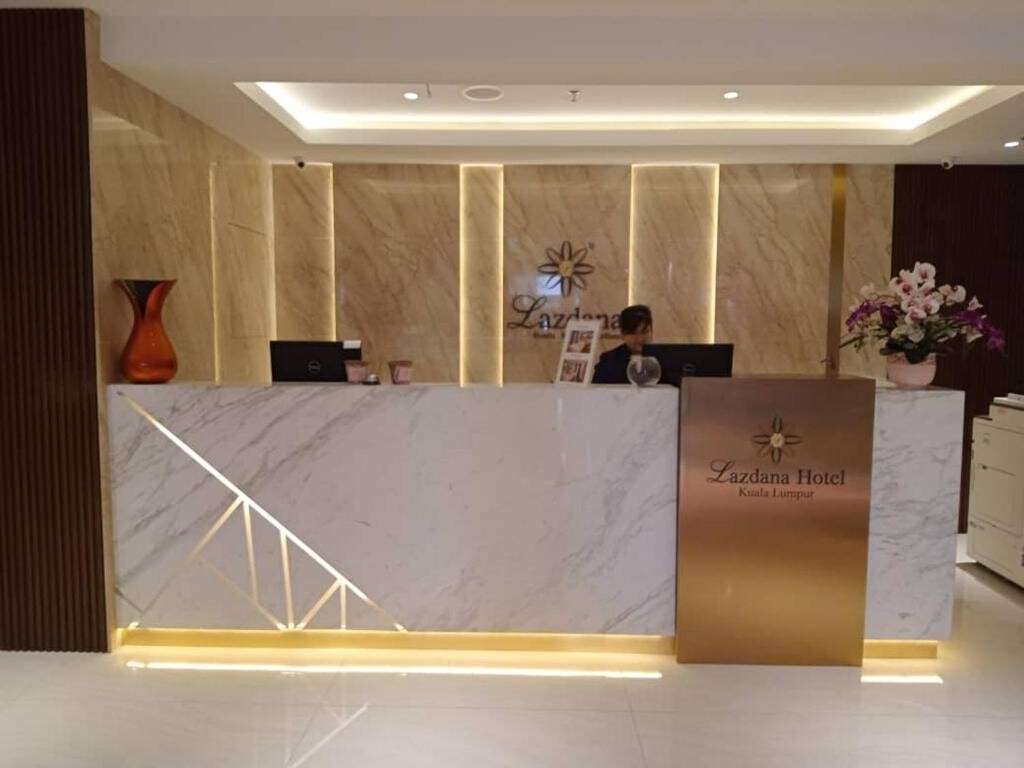 hotel-card